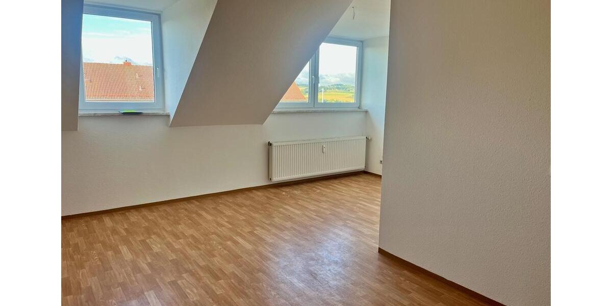 frei ab 01.01.2026 - Helle 1-Raum-Dachgeschosswohnung – ideal für junge Leute 1 zimmer