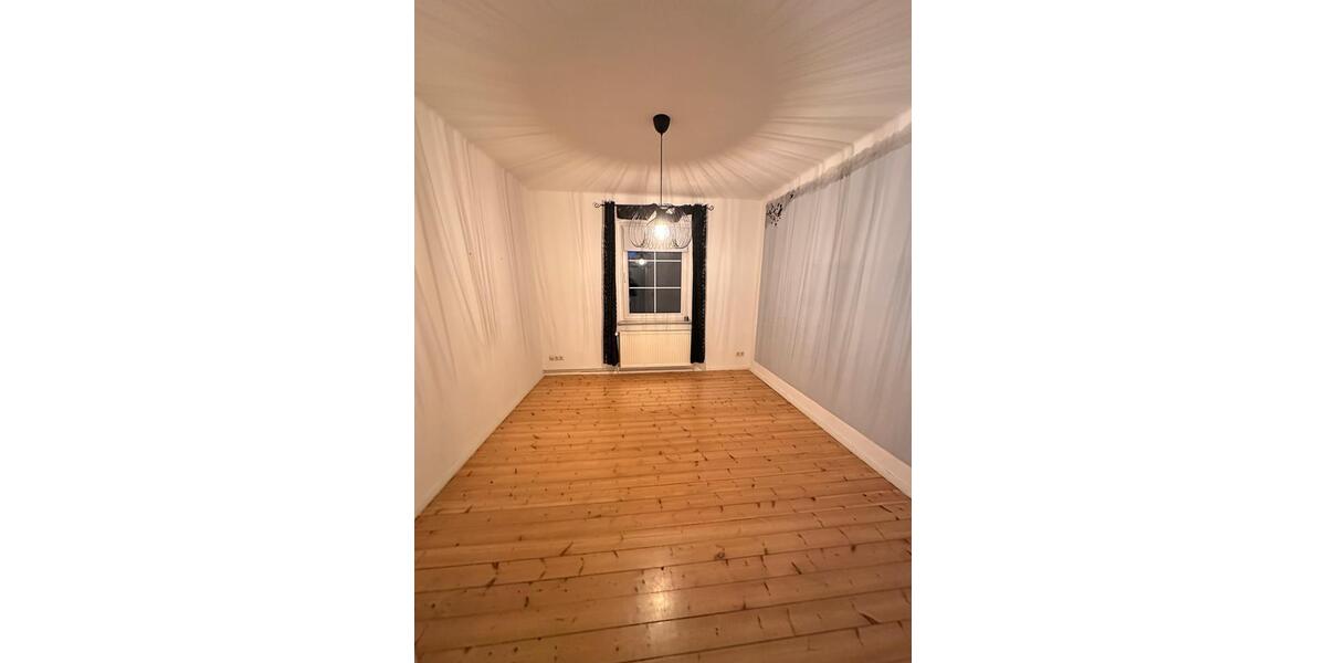 Etagenwohnung Quedlinburg - 3 Zimmer, 68 m&sup2;, 480&euro; | Angebot:26039933