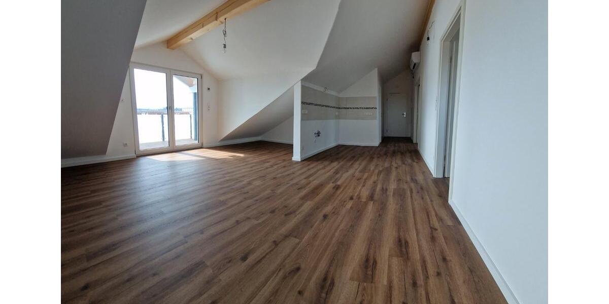Dachgeschoßwohnung Burghausen - 3 Zimmer, 55 m&sup2;, 825&euro; | Angebot:26221403