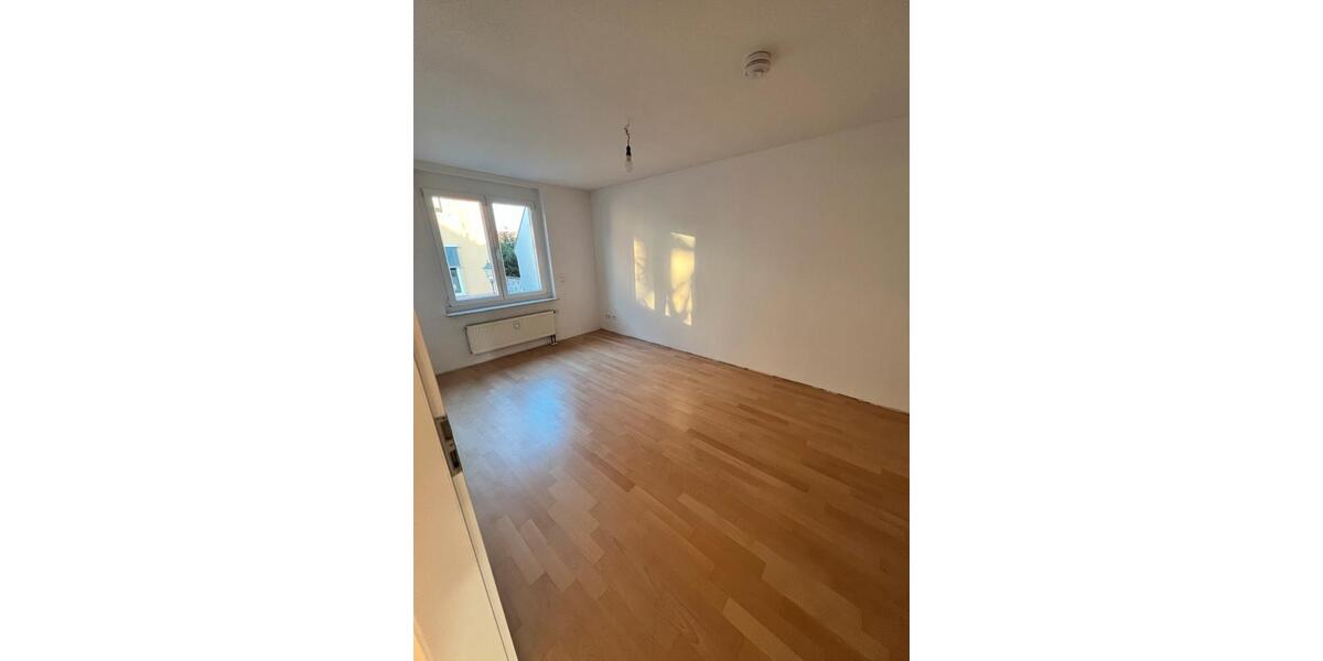 Etagenwohnung Eggenstein-Leopoldshafen Leopoldshafen - 3 Zimmer, 89 m&sup2;, 1.350&euro; | Angebot:26496482