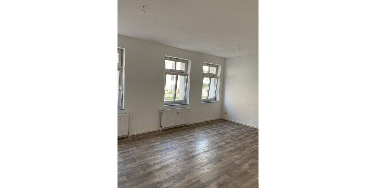 3-Raum-Wohnung in der Anklamer Straße Nähe Theater zu vermieten 3 zimmer