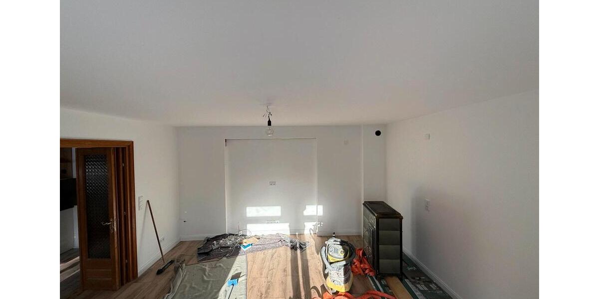 Kernsanierte, großzügige 2-Zimmer Wohnung im Grünen 2 zimmer