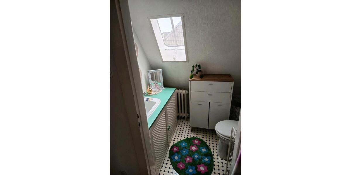 Etagenwohnung Bonn Dottendorf - 4 Zimmer, 65 m&sup2;, 1.070&euro; | Angebot:25824077