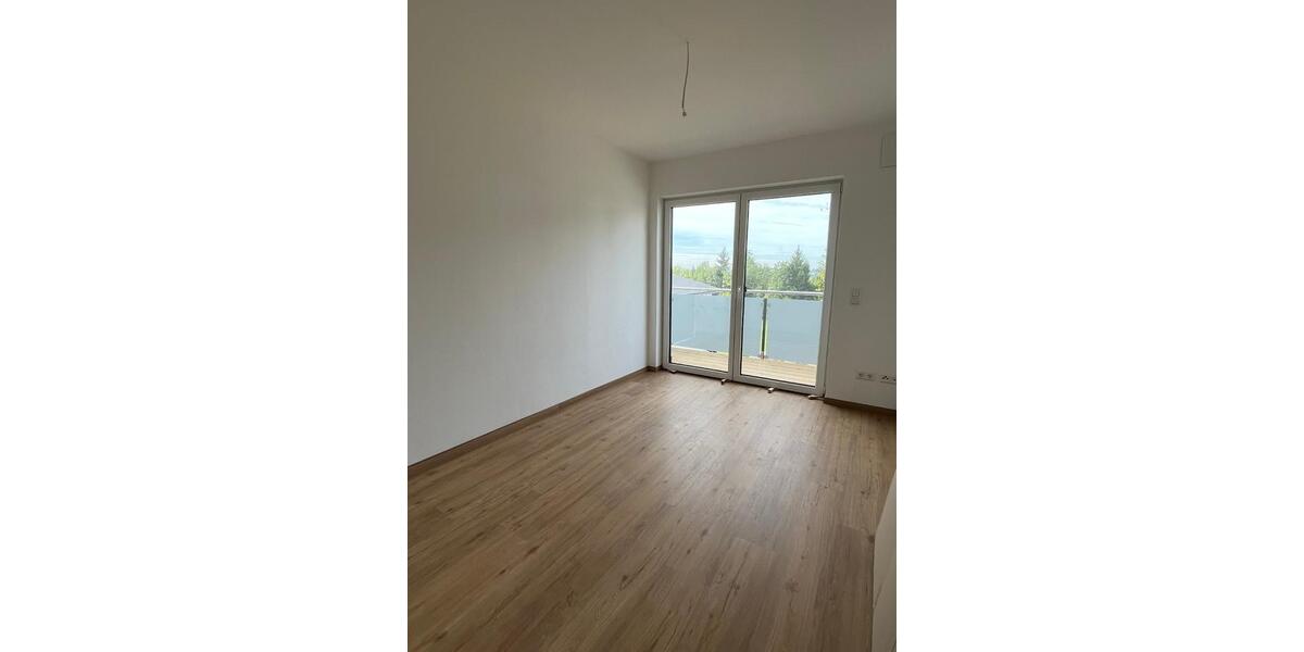 Etagenwohnung Büchlberg - 3 Zimmer, 79 m&sup2;, 870&euro; | Angebot:26416401