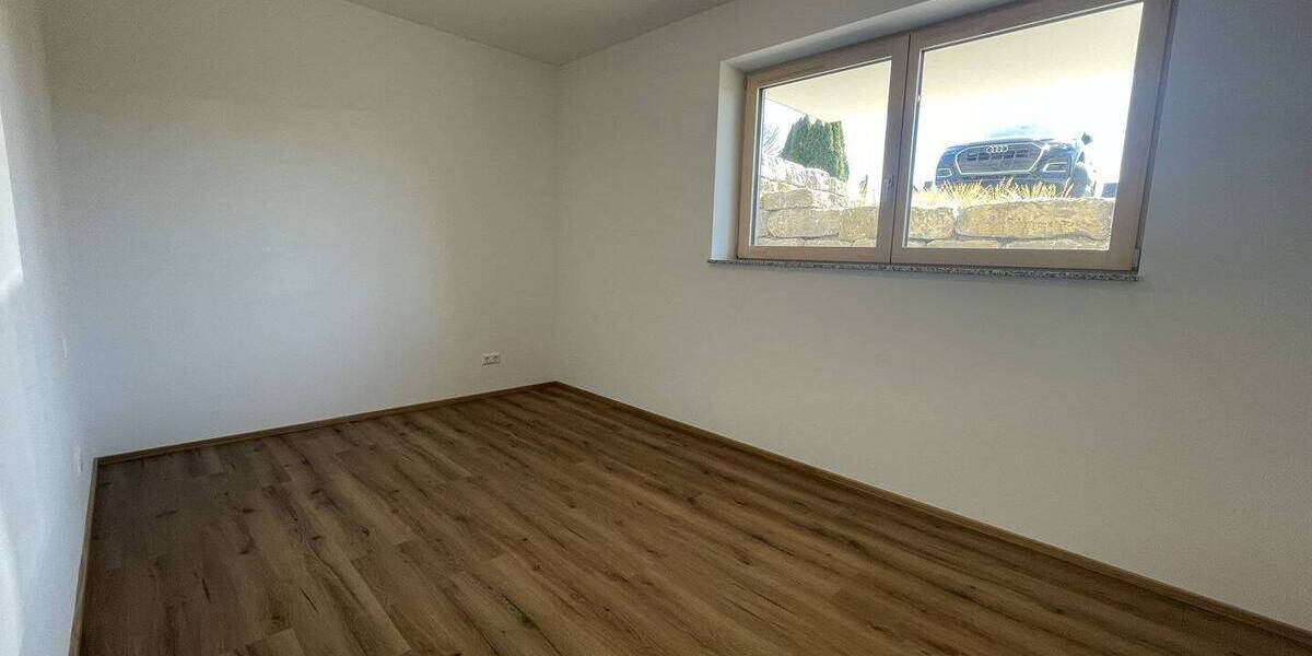 Etagenwohnung Hagnau am Bodensee - 3 Zimmer, 83 m&sup2;, 1.250&euro; | Angebot:25821255