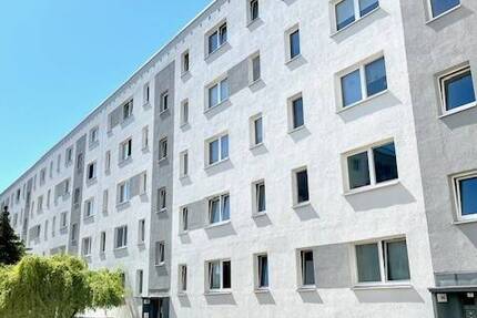 Wohnen - 02. OG - rechts - Ziolkowskistraße 42