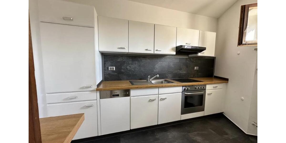 Etagenwohnung Trostberg - 2 Zimmer, 67 m&sup2;, 900&euro; | Angebot:25046865