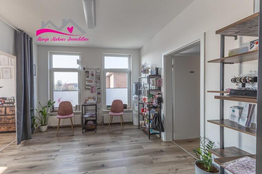 Büro-Praxisfläche in zentraler Lage von Sande – vielseitig nutzbar
