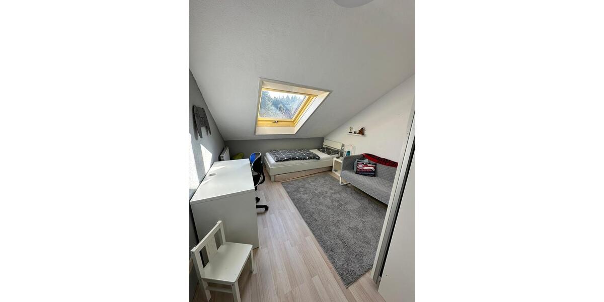 Reihenhaus Schömberg - 4.5 Zimmer, 116 m&sup2;, 1.550&euro; | Angebot:25067228