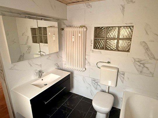 Erdgeschoßwohnung Gunzenhausen - 4 Zimmer, 124 m&sup2;, 965&euro; | Angebot:26429646