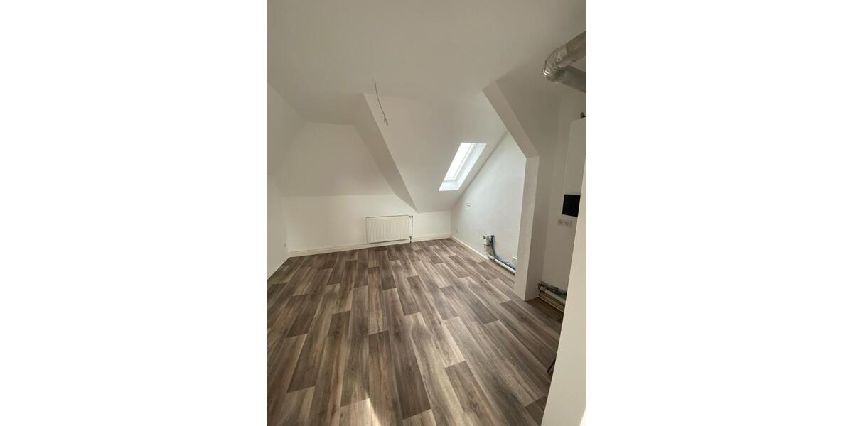 Dachgeschoßwohnung Gevelsberg - 3 Zimmer, 60 m&sup2;, 500&euro; | Angebot:26548429