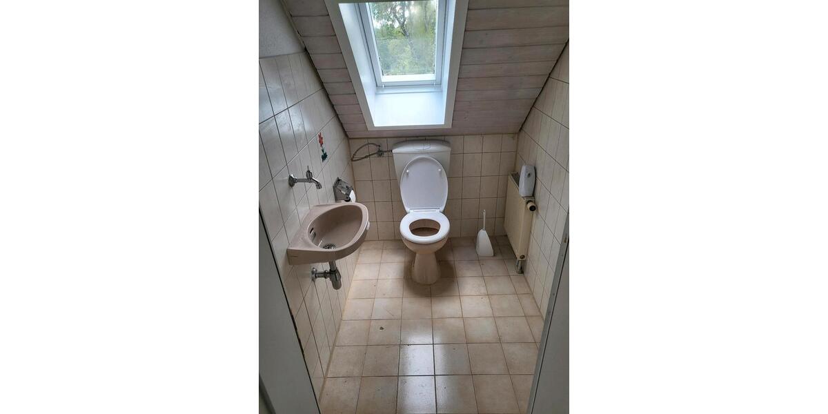 Dachgeschoßwohnung Gaildorf - 4.5 Zimmer, 90 m&sup2;, 850&euro; | Angebot:23876996