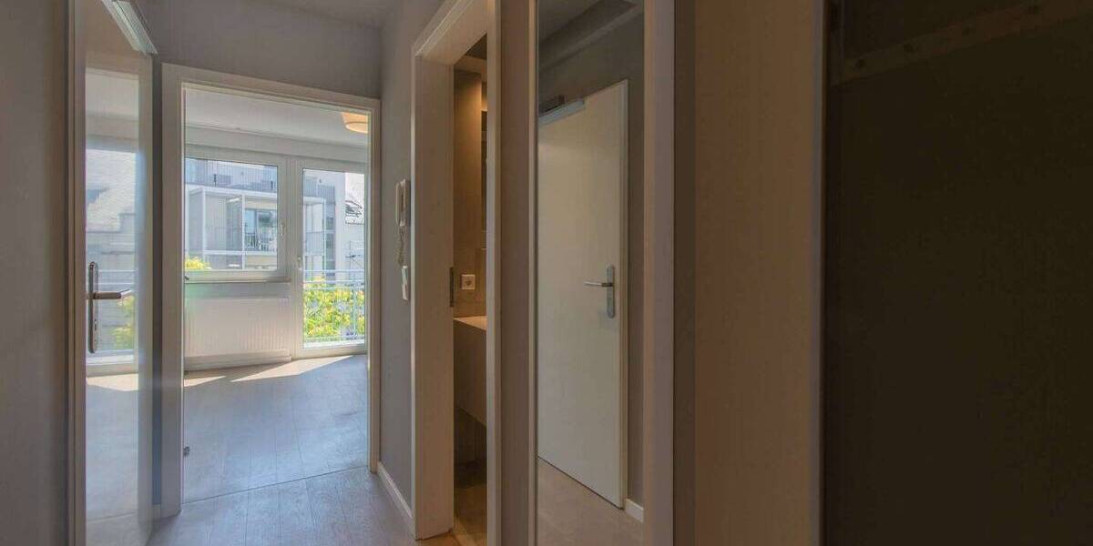 Etagenwohnung Frankfurt am Main Bahnhofsviertel - 2 Zimmer, 55 m&sup2;, 1.695&euro; | Angebot:26154035