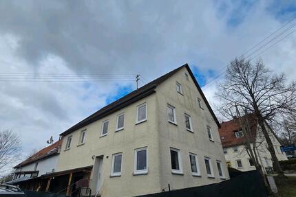 Haus Lonsee - 6 Zimmer, 140 m&sup2;, 1.500&euro; | Angebot:25950765