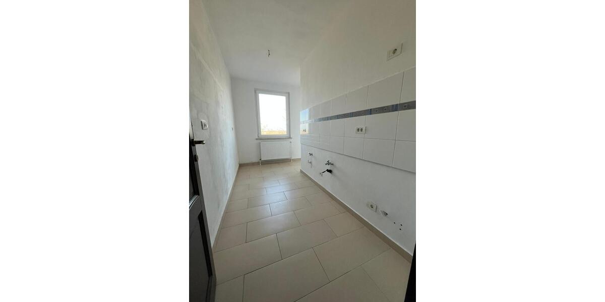 Etagenwohnung Leuna - 2 Zimmer, 72 m&sup2;, 500&euro; | Angebot:26477929