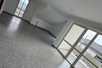 Wohnung Prüm - 3 Zimmer, 82 m&sup2;, 880&euro; | Angebot:26618749