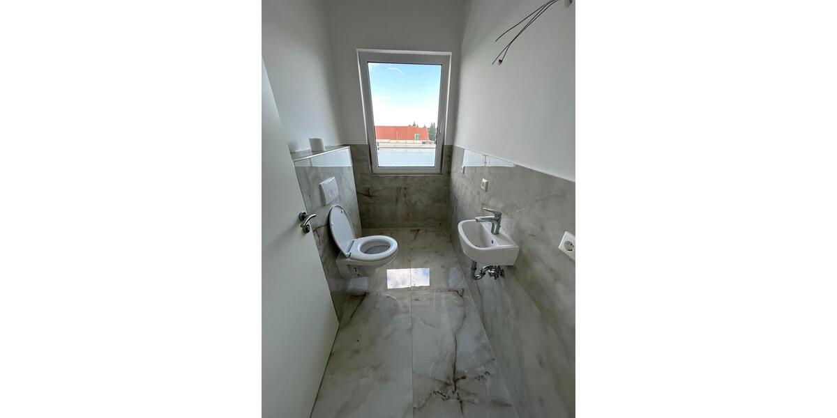 Terrassenwohnung Nienburg (Weser) - 4 Zimmer, 159 m&sup2;, 1.200&euro; | Angebot:26348235