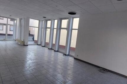 Attraktives Ladenlokal in guter Lage zu vermieten zimmer