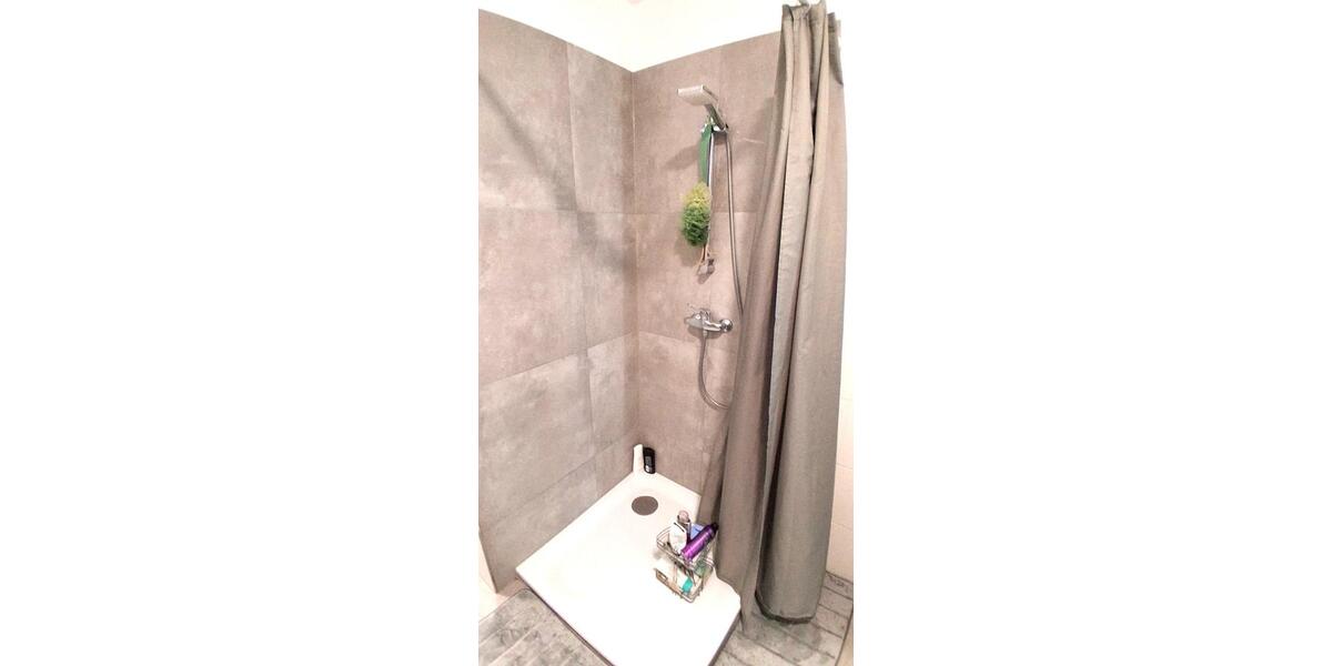 Etagenwohnung Lauenau - 4 Zimmer, 130 m&sup2;, 830&euro; | Angebot:25053638