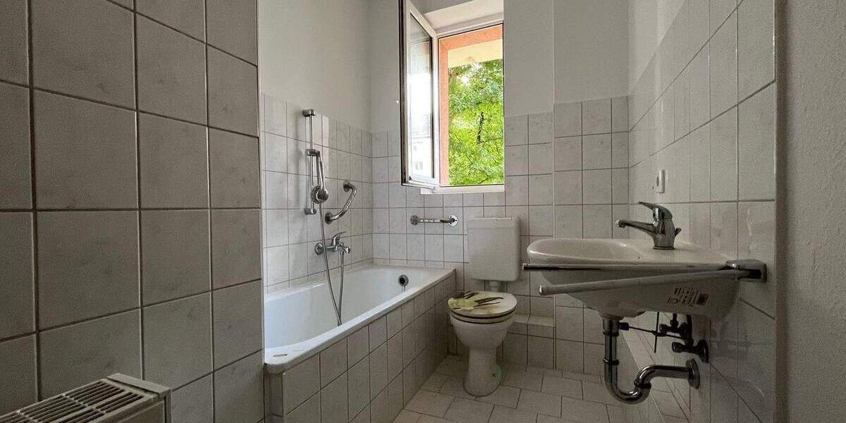 Zimmer Zwickau Pölbitz - 3 Zimmer, 70 m&sup2;, 457&euro; | Angebot:25740072