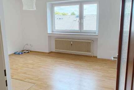 Wohnung Solingen Mitte - 1 Zimmer, 25 m&sup2;, 250&euro; | Angebot:27299731