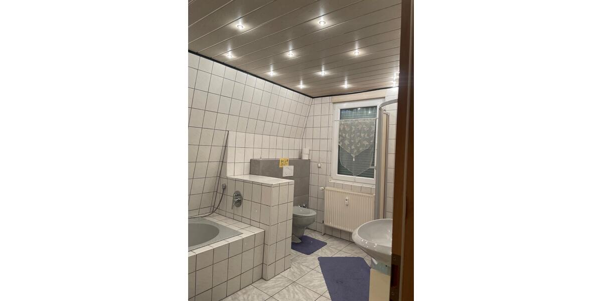 Etagenwohnung Gernsheim - 2 Zimmer, 58 m&sup2;, 680&euro; | Angebot:24743042