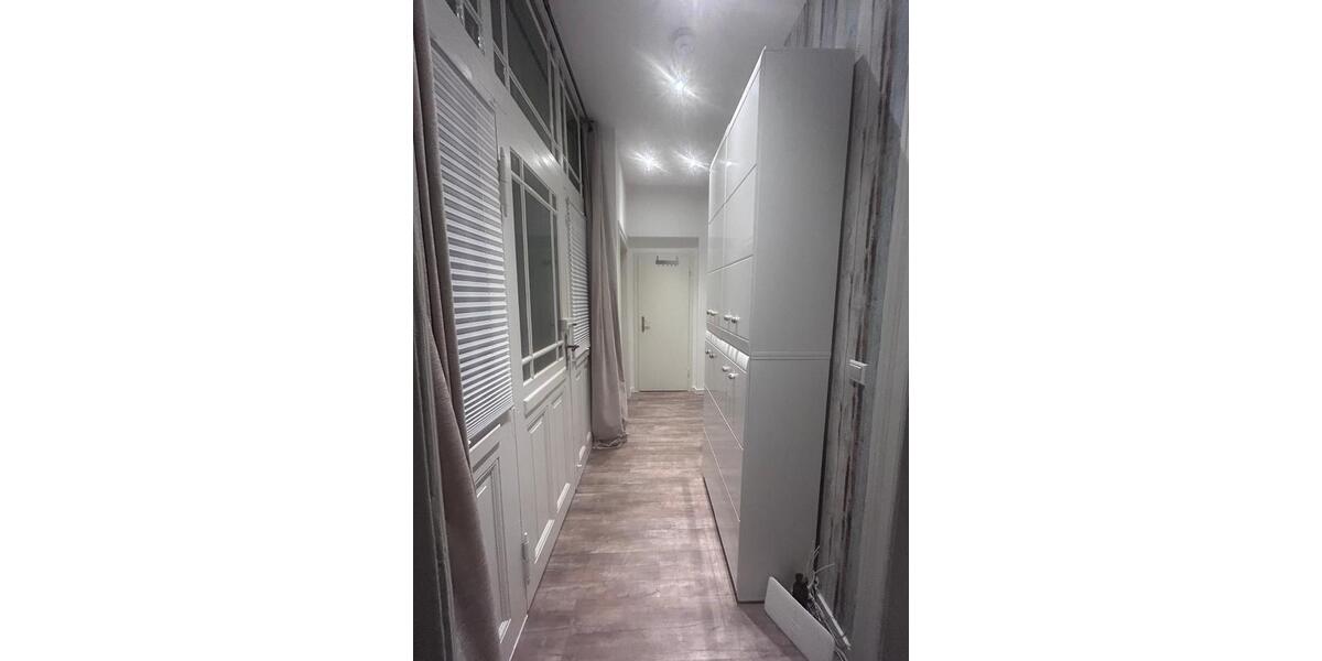 Erdgeschoßwohnung Stendal - 3 Zimmer, 89 m&sup2;, 712&euro; | Angebot:24981151