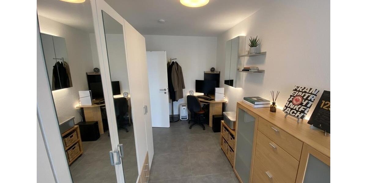 Etagenwohnung Schöneck - 3 Zimmer, 81 m&sup2;, 1.210&euro; | Angebot:26580247
