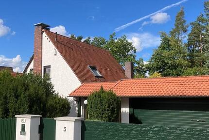 Ab sofort zu vermieten: Charmantes, ruhig gelegenes Haus mit großen Garten in Bestlage 5 zimmer