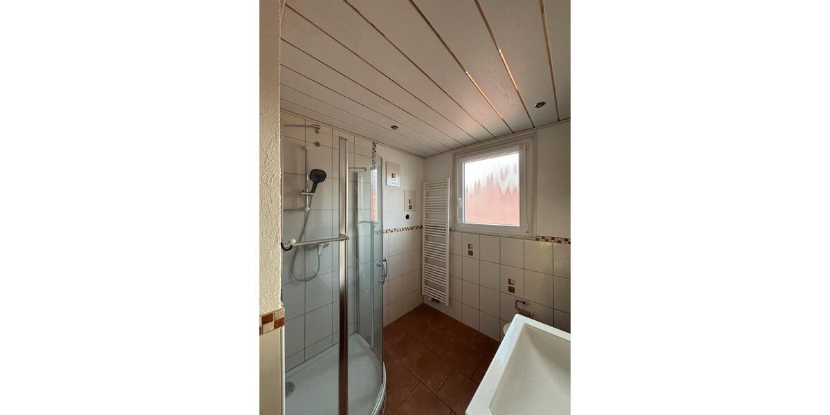 Dachgeschoßwohnung Fernwald - 5 Zimmer, 85 m&sup2;, 1.200&euro; | Angebot:26640373