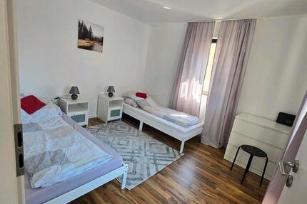 Wohnen auf Zeit Erlensee - 6 Zimmer, 160 m&sup2;, 30&euro; | Angebot:26624813