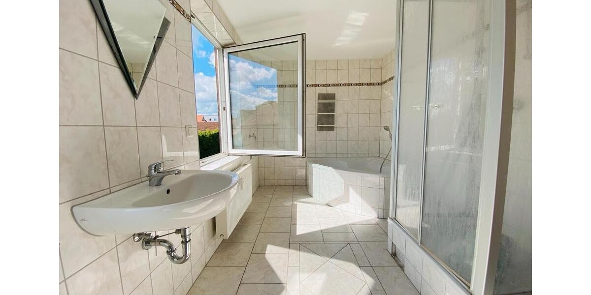 Dachgeschoßwohnung Magdeburg - 3 Zimmer, 86 m&sup2;, 650&euro; | Angebot:23913165