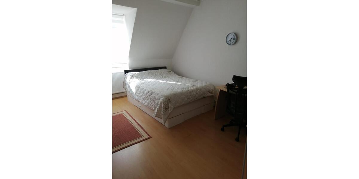 Dachgeschoßwohnung Osnabrück - 3 Zimmer, 87 m&sup2;, 395&euro; | Angebot:24542787