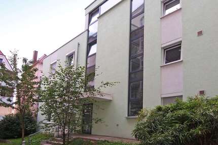 Wohnung Stuttgart Hölderlinplatz - 3 Zimmer, 86 m&sup2;, 1.204&euro; | Angebot:26752439