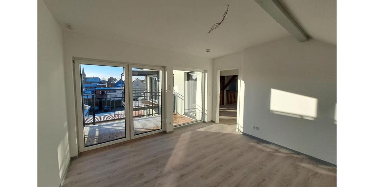 4-Raum - Penthouse mit zwei großen Balkonen - 165 qm Wohnfläche - PKW Stellplatz 4 zimmer