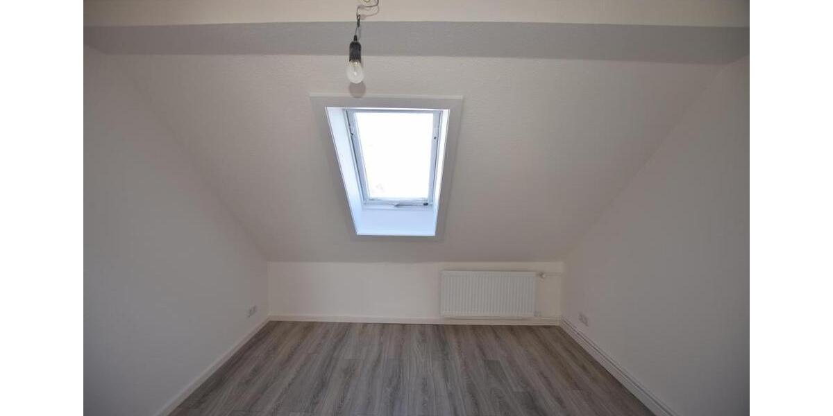 Dachgeschoßwohnung Hameln - 2 Zimmer, 50 m&sup2;, 350&euro; | Angebot:26671606