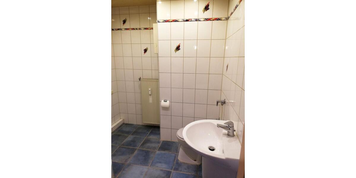 Dachgeschoßwohnung Saarbrücken - 3 Zimmer, 70 m&sup2;, 560&euro; | Angebot:25148200