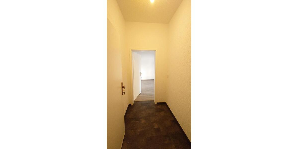 Erdgeschoßwohnung Bernburg (Saale) - 1.5 Zimmer, 40 m&sup2;, 300&euro; | Angebot:26195842