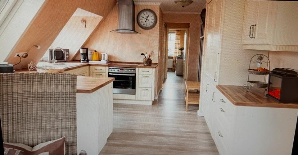 Dachgeschoßwohnung Scharbeutz - 4 Zimmer, 65 m&sup2;, 1.400&euro; | Angebot:25322174