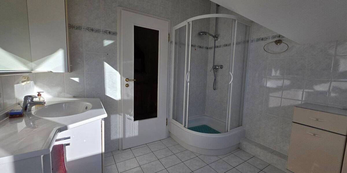 Einfamilienhaus Berlin Alt-Hohenschönhausen - 4 Zimmer, 130 m&sup2;, 2.300&euro; | Angebot:26142633