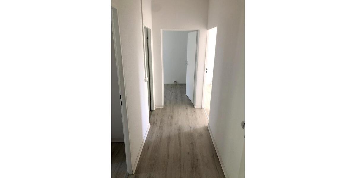 Etagenwohnung Löbau - 4 Zimmer, 69 m&sup2;, 379&euro; | Angebot:22712065