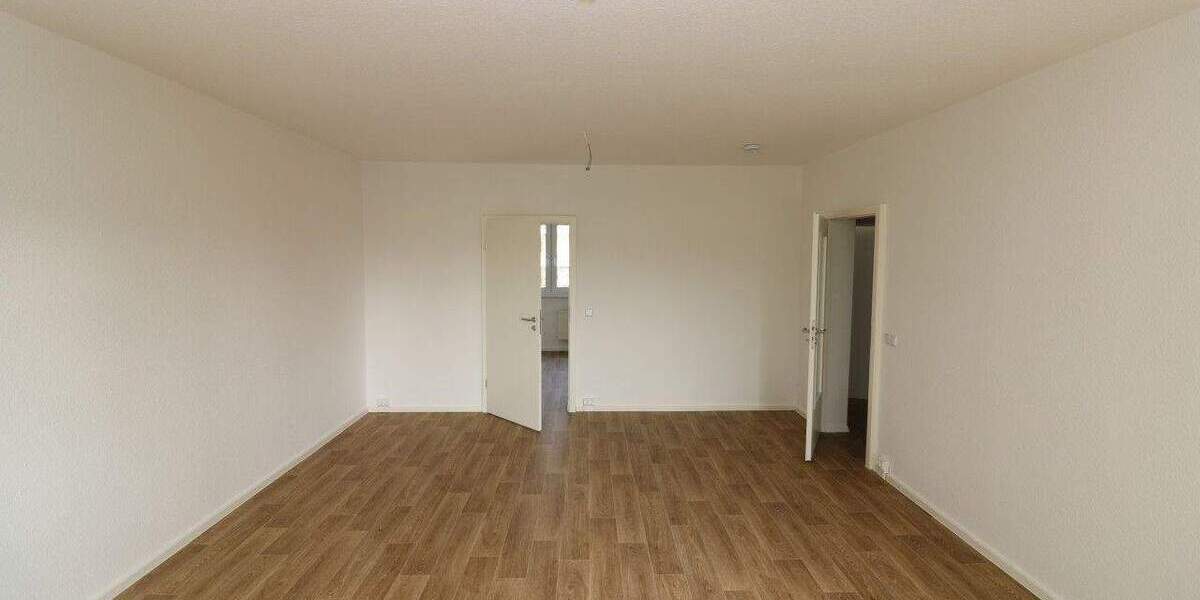 Etagenwohnung Freiberg - 3 Zimmer, 66 m&sup2;, 469&euro; | Angebot:25899902