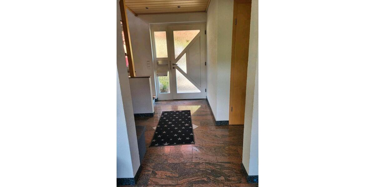 Einfamilienhaus Waldshut-Tiengen Tiengen - 5.5 Zimmer, 155 m&sup2;, 1.450&euro; | Angebot:26502570