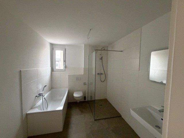 Doppelhaushälfte Biblis - 5 Zimmer, 146 m&sup2;, 1.825&euro; | Angebot:23961853