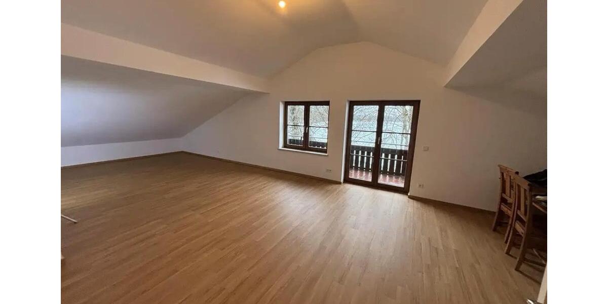 Dachgeschoßwohnung Bad Feilnbach - 2 Zimmer, 70 m&sup2;, 1.000&euro; | Angebot:25853958