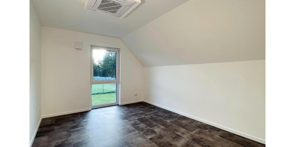 Stilvolles Neubau-Haus: Modernes Wohnen mit Traumküche und Garten 4 zimmer