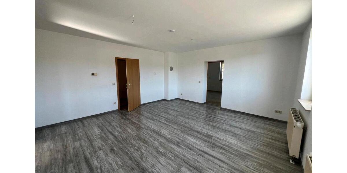 Erdgeschoßwohnung Schleusingen - 2 Zimmer, 56 m&sup2;, 495&euro; | Angebot:25936954