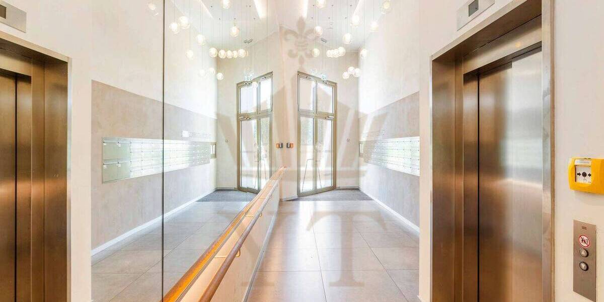 Etagenwohnung Berlin Mitte - 2 Zimmer, 52 m&sup2;, 1.674&euro; | Angebot:26128261