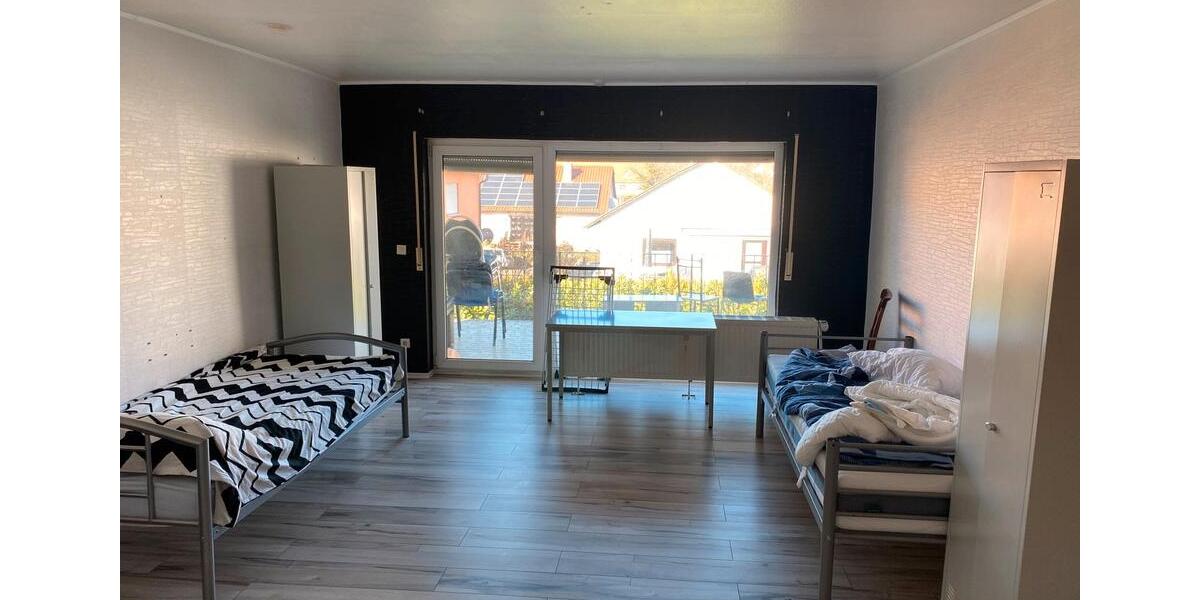 Wohnen auf Zeit Ludwigshafen am Rhein Ludwigshafen-Hemshof - 3 Zimmer, 92 m&sup2;, 15&euro; | Angebot:25231777