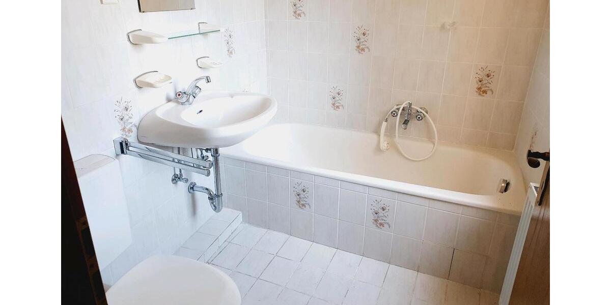 Wohnen auf Zeit Koblenz Bubenheim - 4 Zimmer, 120 m&sup2;, 400&euro; | Angebot:26109725